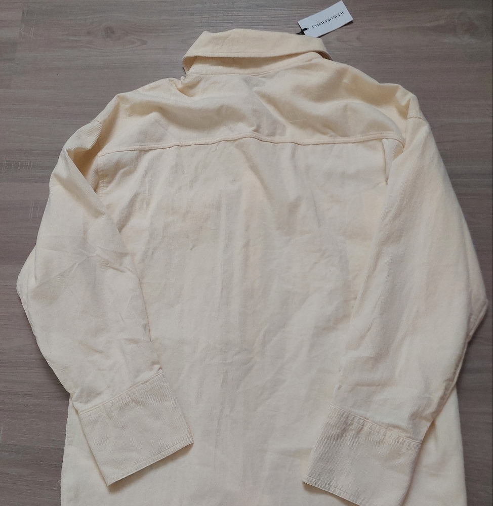WeWoreWhat Pale Yellow Cordoroy Oversized Shirt Size M/L - Picture 3 of 5